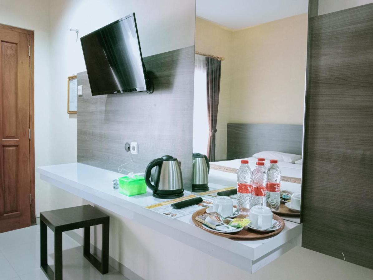 Hotel Pondok Asri Тавангмангу Екстериор снимка
