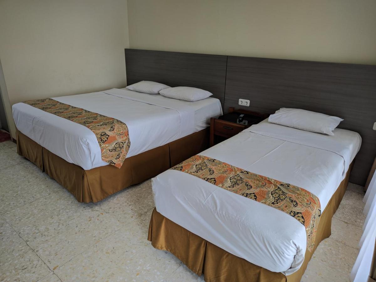 Hotel Pondok Asri Тавангмангу Екстериор снимка