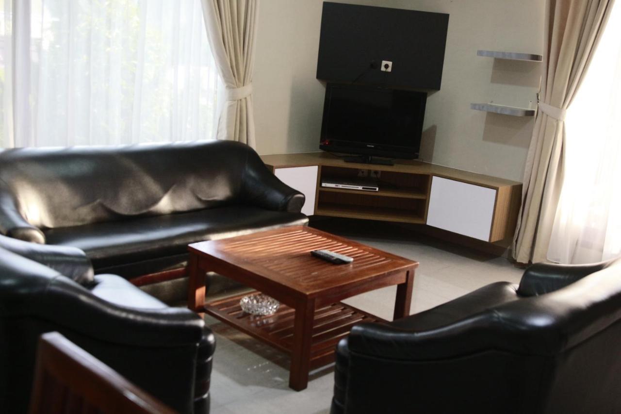Hotel Pondok Asri Тавангмангу Екстериор снимка